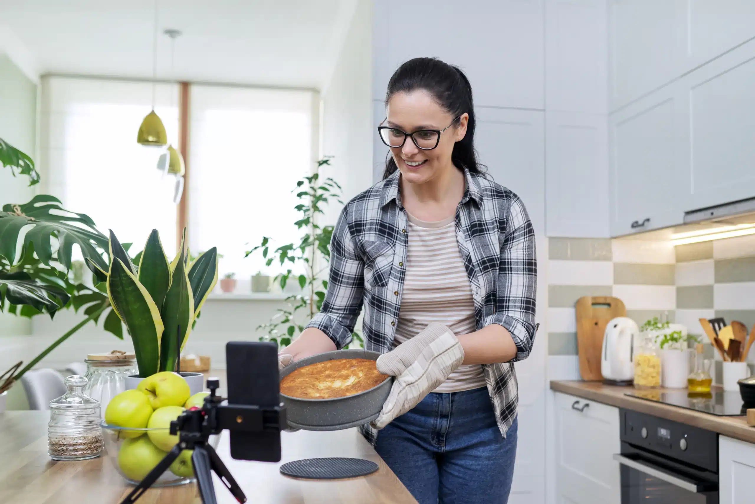 food-blog-woman-cooking-apple-pie-at-home-record-2024-12-08-03-36-54-utc food blog woman cooking apple pie at home record 2024 12 08 03 36 54 utc scaled